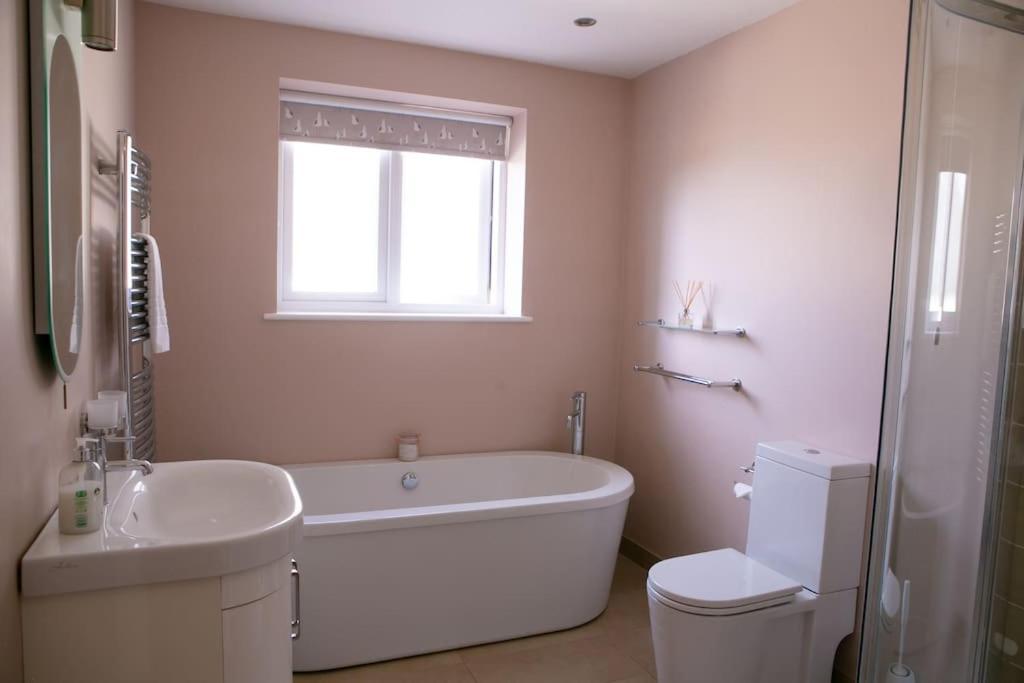 Wow I'M Living On The Beach. Luxury 4 Bed Sleeps 8 Pagham Extérieur photo